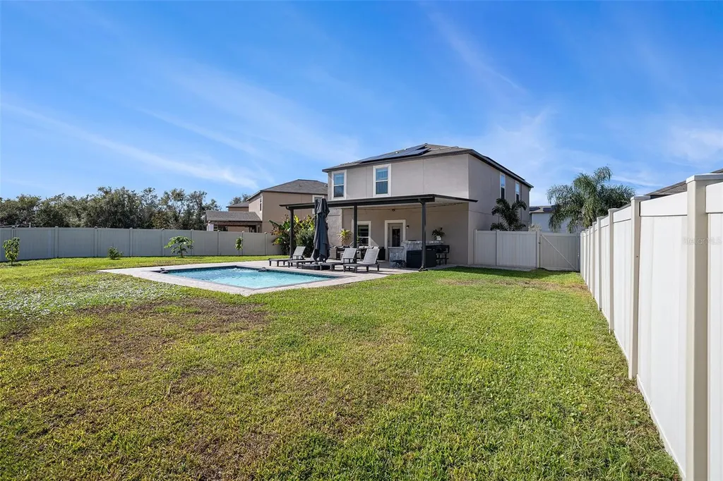 5101 Sable Chime Drive Wimauma FL 33598