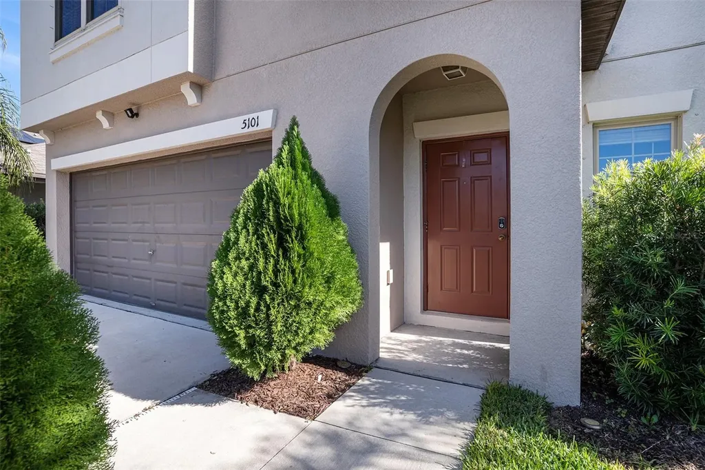 5101 Sable Chime Drive Wimauma FL 33598