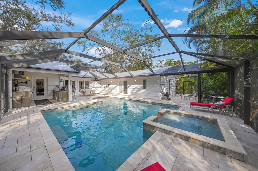3331 Old Oak Drive Sarasota FL 34239