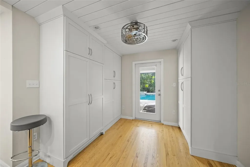 3331 Old Oak Drive Sarasota FL 34239