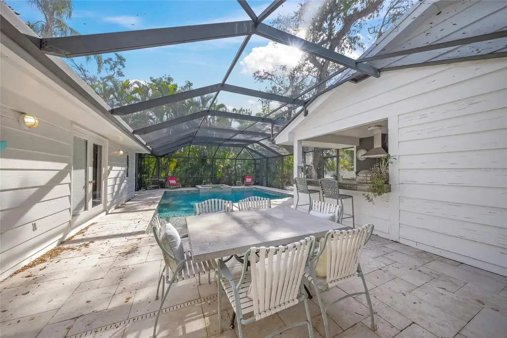 3331 Old Oak Drive Sarasota FL 34239