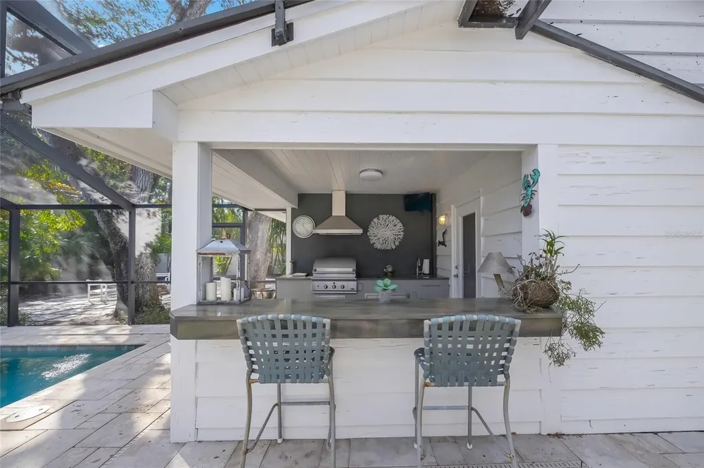 3331 Old Oak Drive Sarasota FL 34239