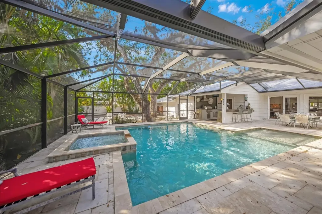 3331 Old Oak Drive Sarasota FL 34239