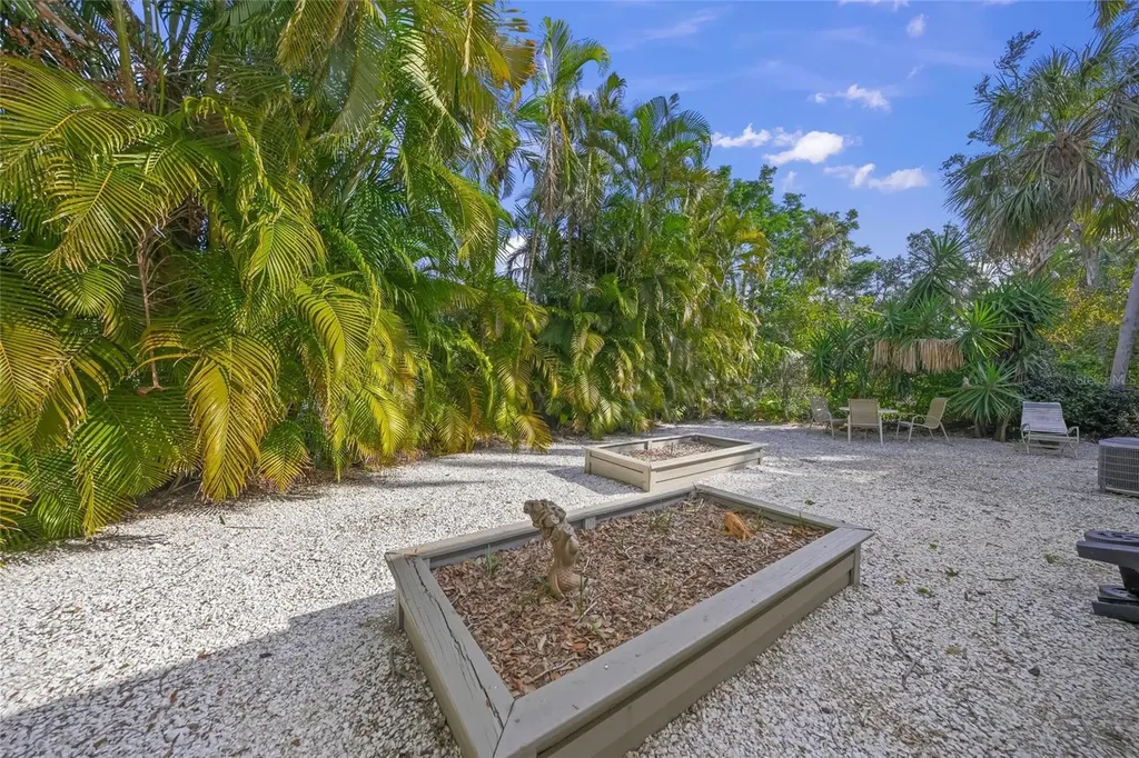 3331 Old Oak Drive Sarasota FL 34239