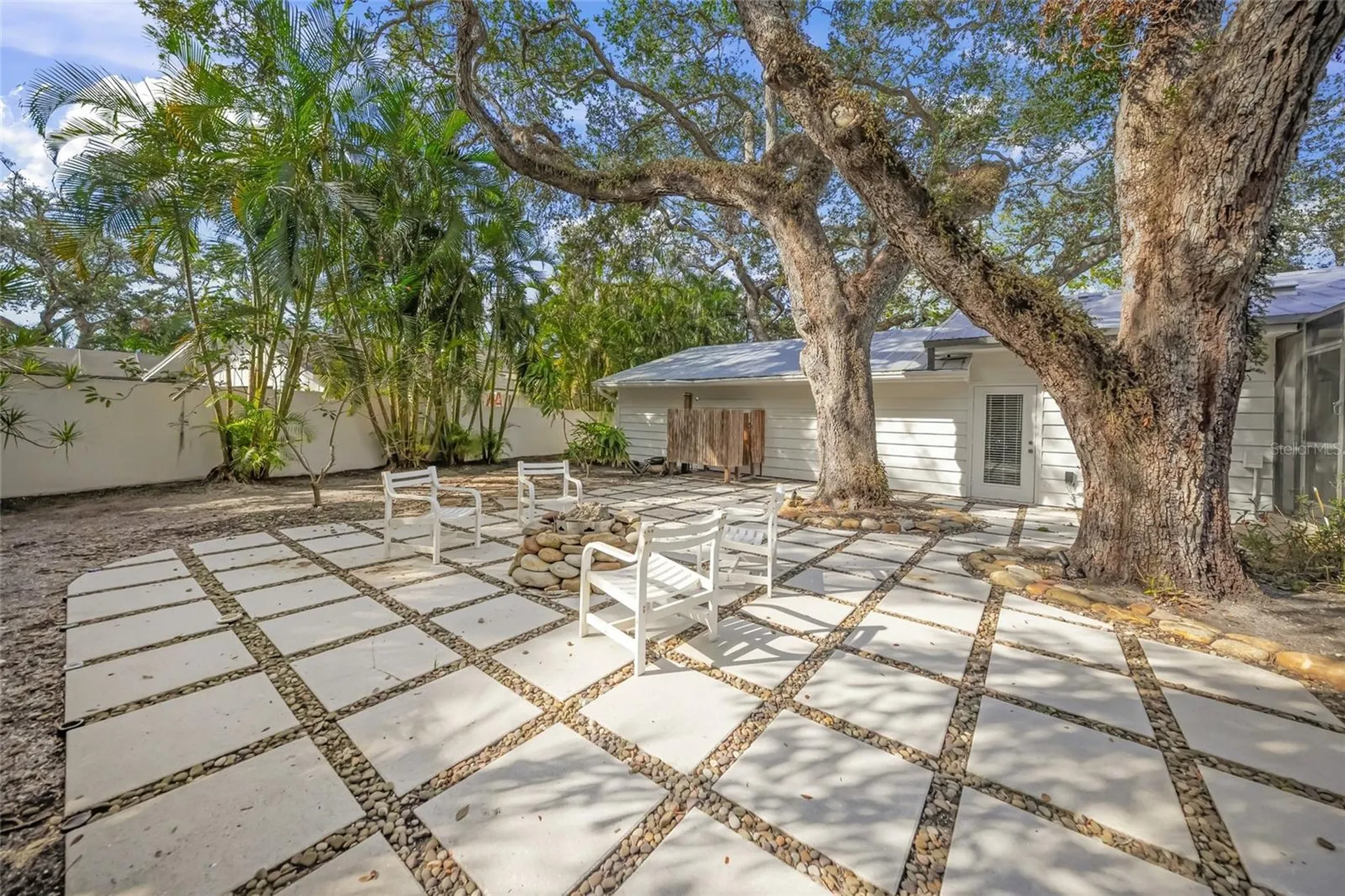 3331 Old Oak Drive Sarasota FL 34239