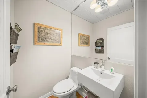 3331 Old Oak Drive Sarasota FL 34239
