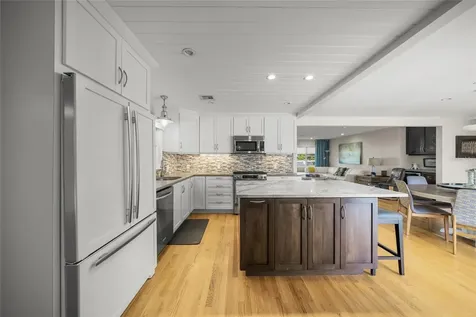 3331 Old Oak Drive Sarasota FL 34239