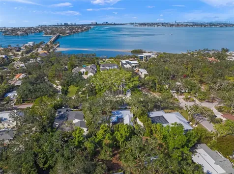 3331 Old Oak Drive Sarasota FL 34239