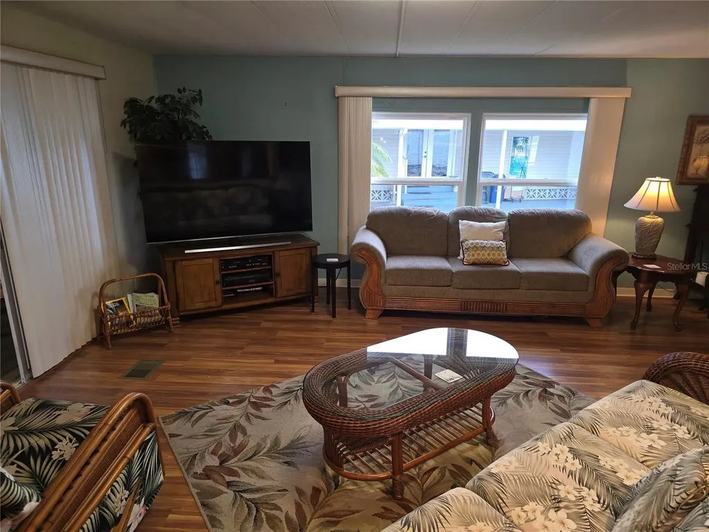 6 S Botany Bay Circle Englewood FL 34223