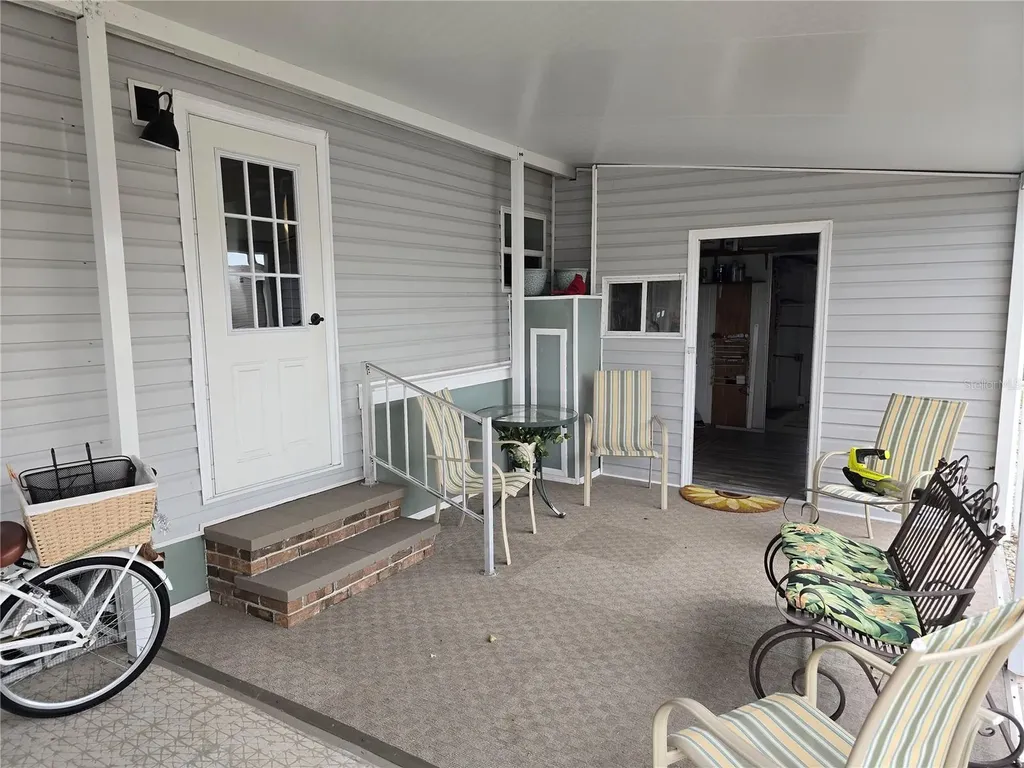 6 S Botany Bay Circle Englewood FL 34223