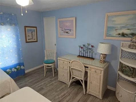 6 S Botany Bay Circle Englewood FL 34223