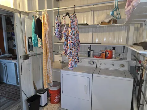 6 S Botany Bay Circle Englewood FL 34223
