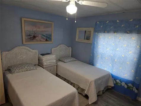 6 S Botany Bay Circle Englewood FL 34223