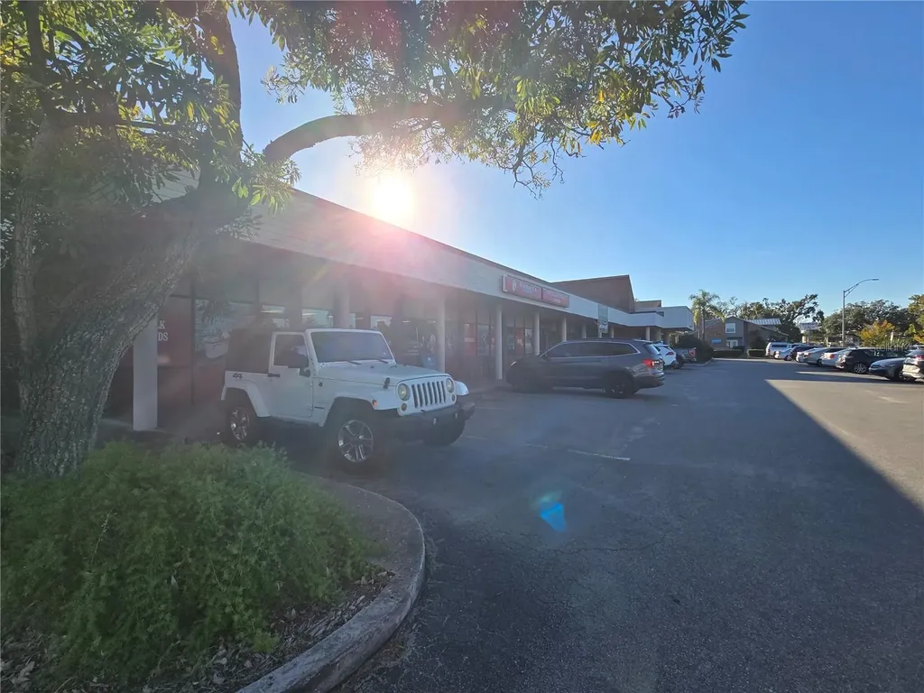 2601 Manatee Avenue W Bradenton FL 34205