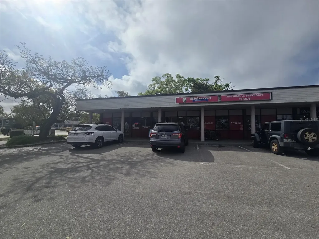 2601 Manatee Avenue W Bradenton FL 34205