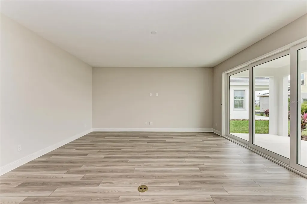 10186 Surrey Rose Drive San Antonio FL 33576