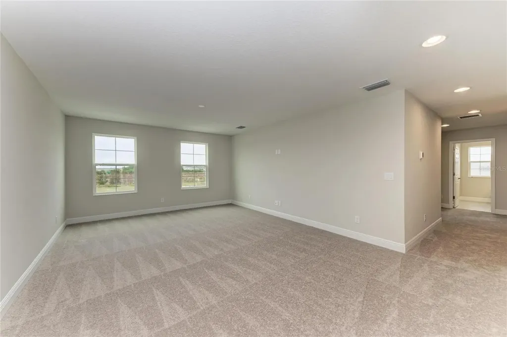 10186 Surrey Rose Drive San Antonio FL 33576