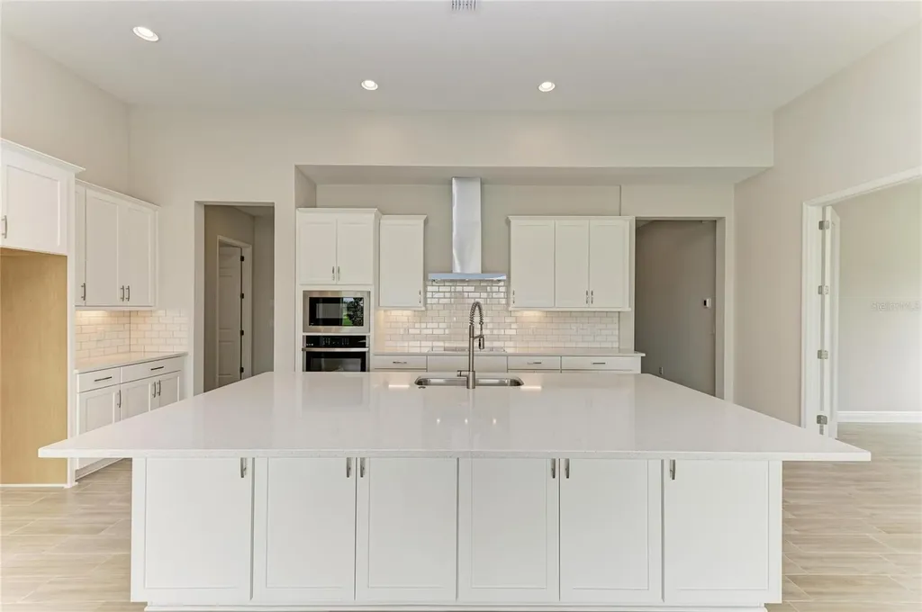 9592 Surrey Rose Drive San Antonio FL 33576