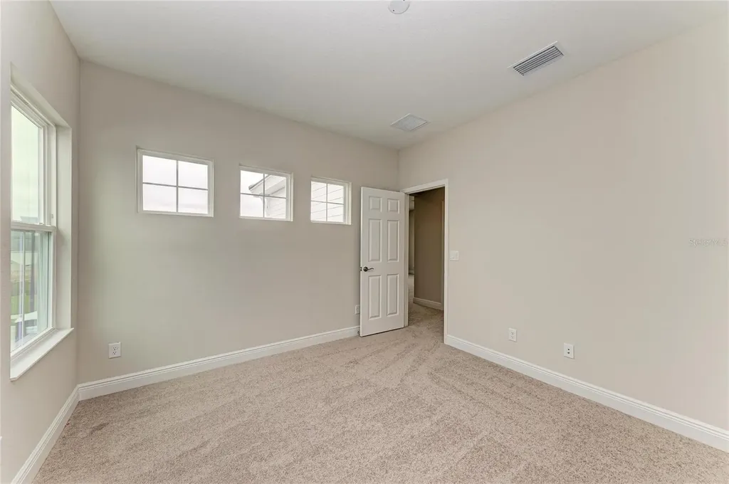 9592 Surrey Rose Drive San Antonio FL 33576