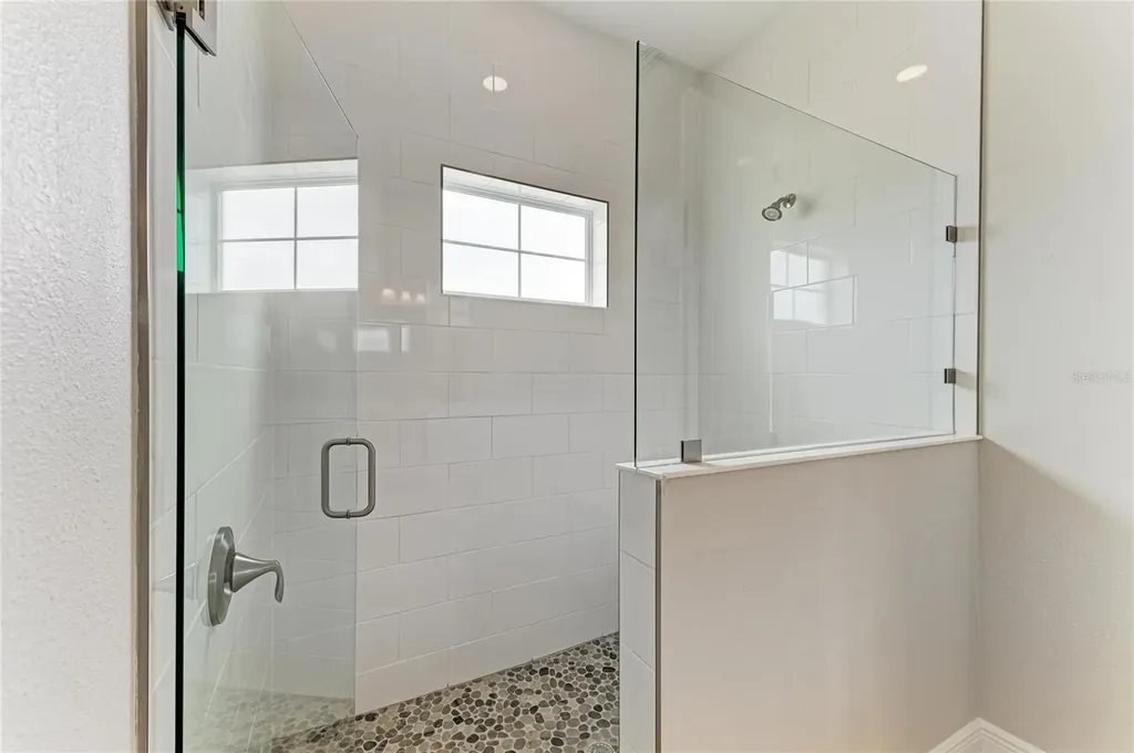 9592 Surrey Rose Drive San Antonio FL 33576