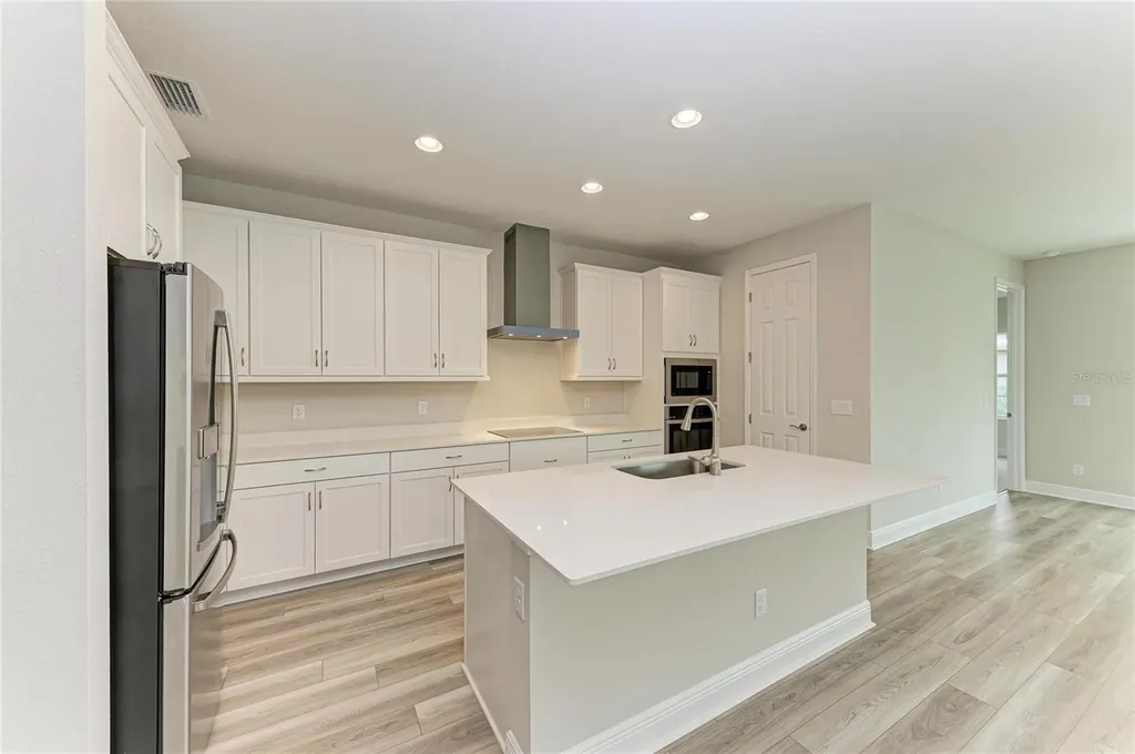 10198 Surrey Rose Drive San Antonio FL 33576
