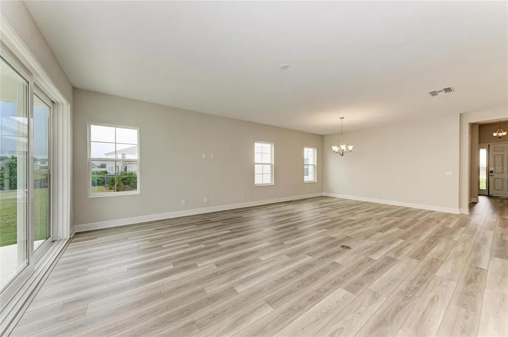 10198 Surrey Rose Drive San Antonio FL 33576