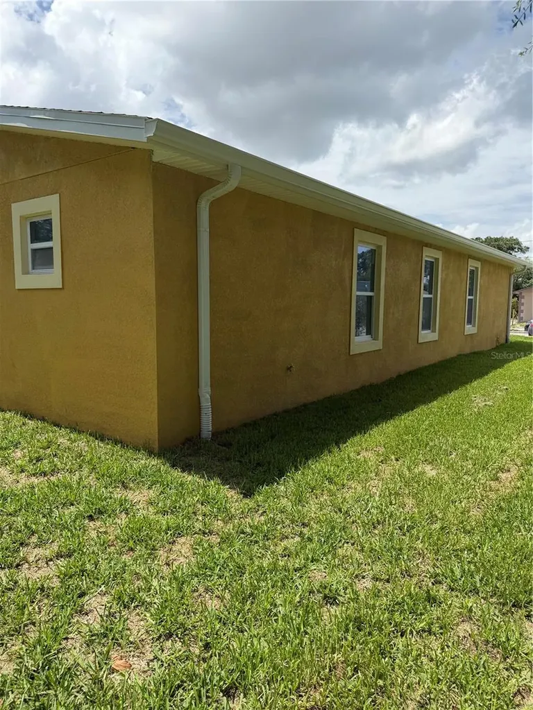 3307 E 26th Avenue Tampa FL 33605