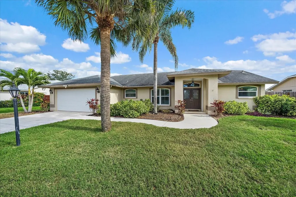 4424 Diamond Circle W Sarasota FL 34233