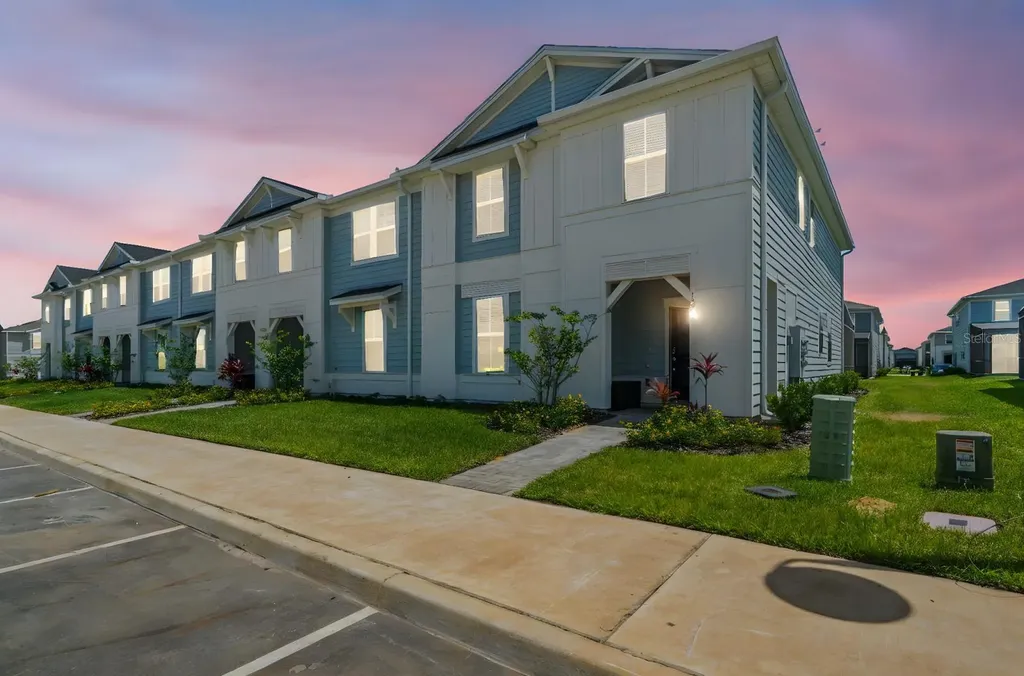 1274 Shoreside Street Clermont FL 34714