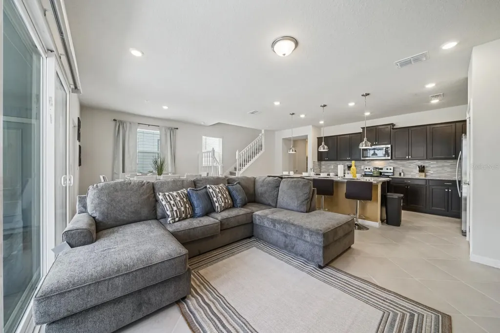 1274 Shoreside Street Clermont FL 34714