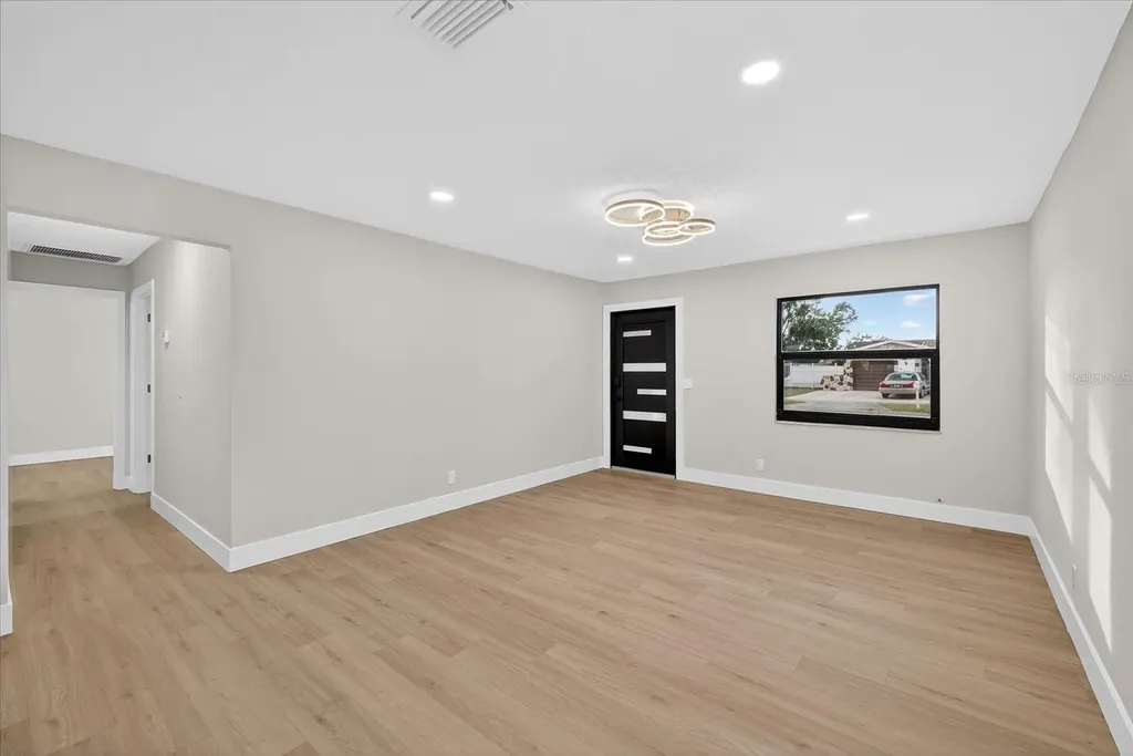 6107 Cole Drive Tampa FL 33634