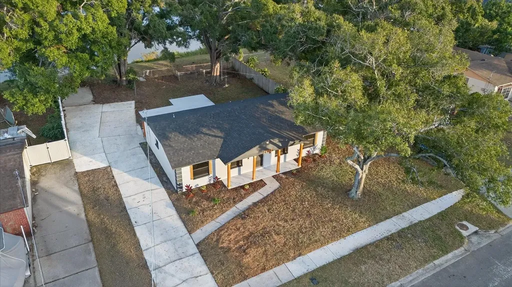 6107 Cole Drive Tampa FL 33634