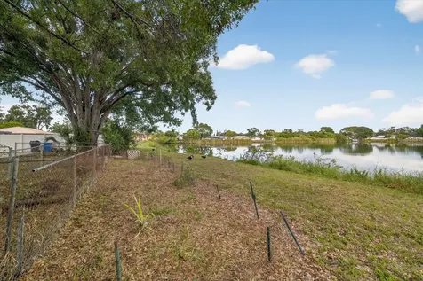 6107 Cole Drive Tampa FL 33634