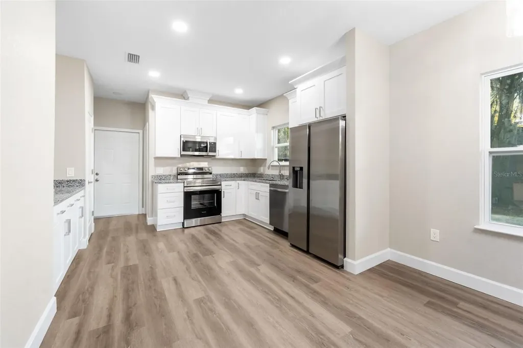 2016 NE 3rd Avenue Gainesville FL 32641