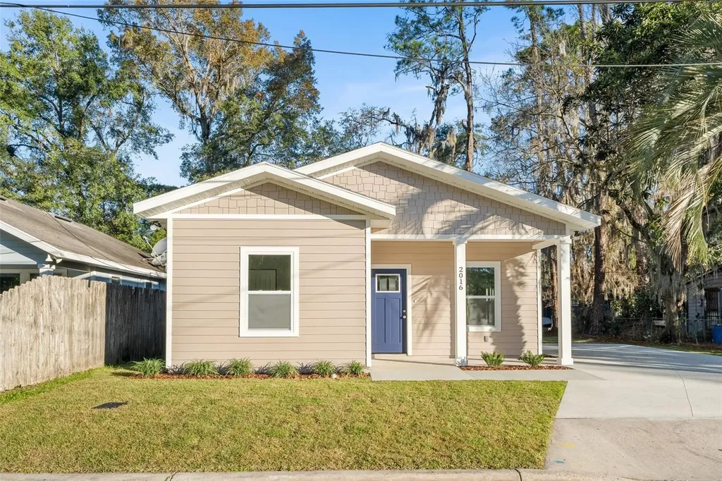 2016 NE 3rd Avenue Gainesville FL 32641
