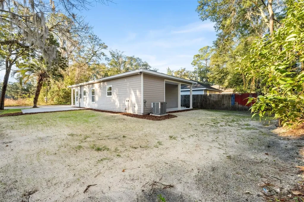 2016 NE 3rd Avenue Gainesville FL 32641
