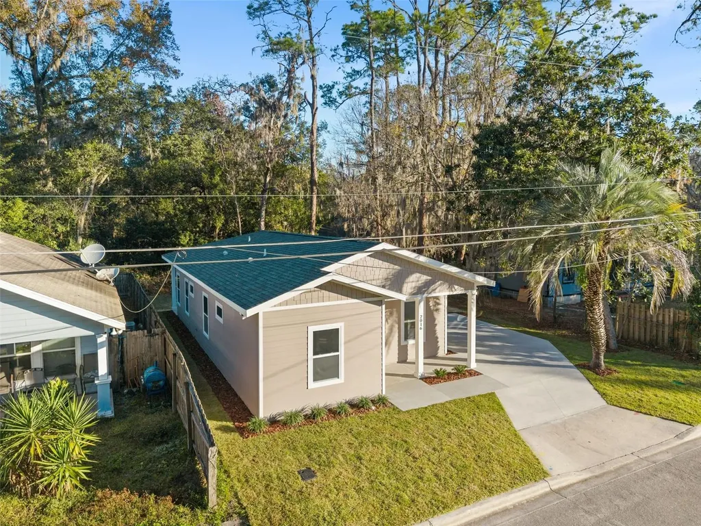 2016 NE 3rd Avenue Gainesville FL 32641