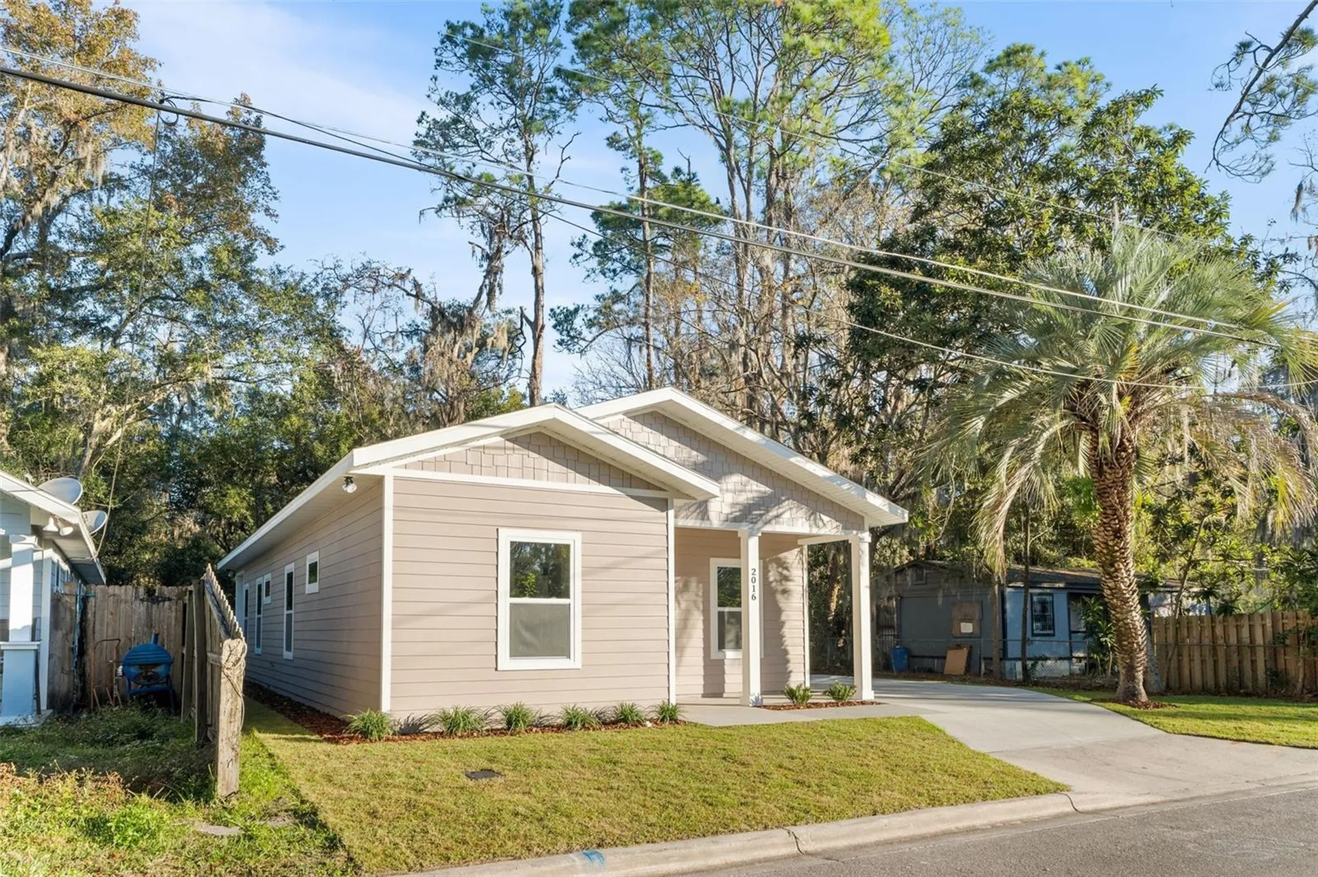 2016 NE 3rd Avenue Gainesville FL 32641