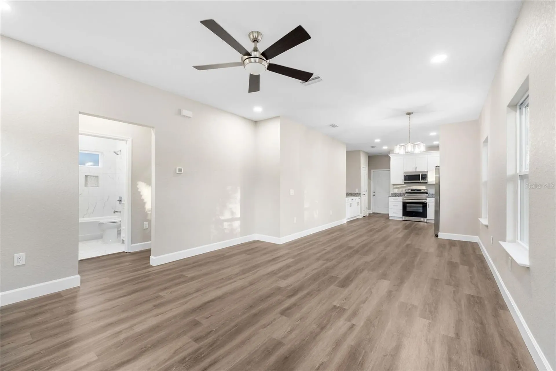 2016 NE 3rd Avenue Gainesville FL 32641