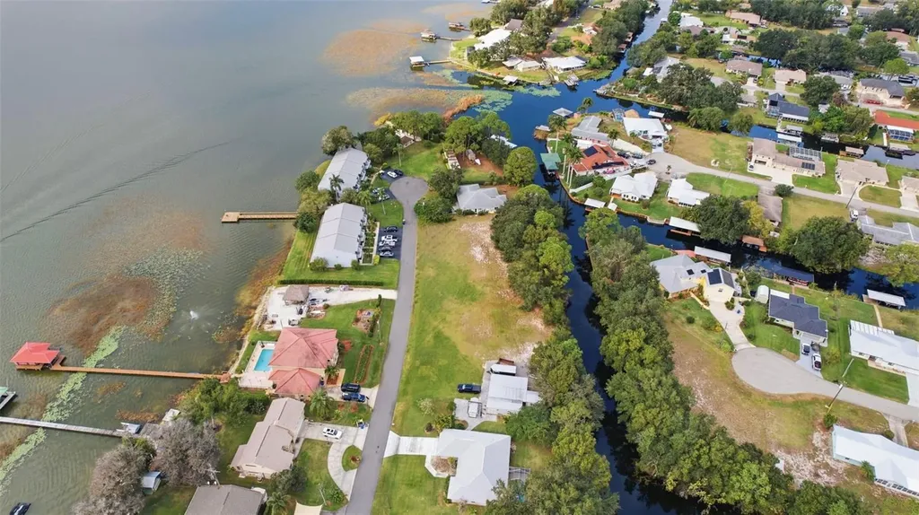 183 Blue Moon Avenue Lake Placid FL 33852