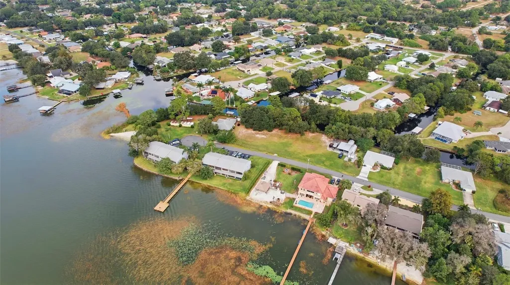 183 Blue Moon Avenue Lake Placid FL 33852