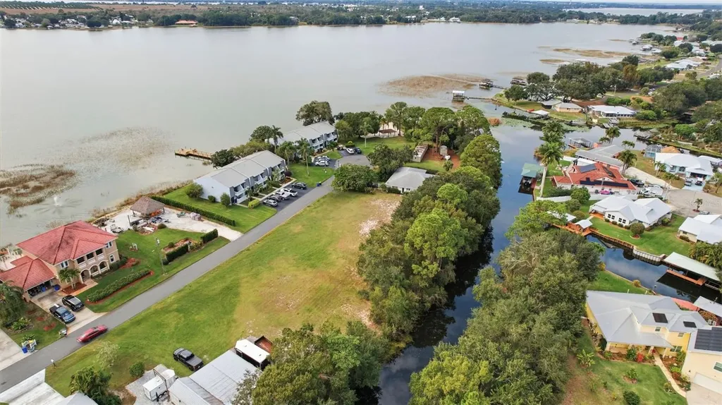 183 Blue Moon Avenue Lake Placid FL 33852
