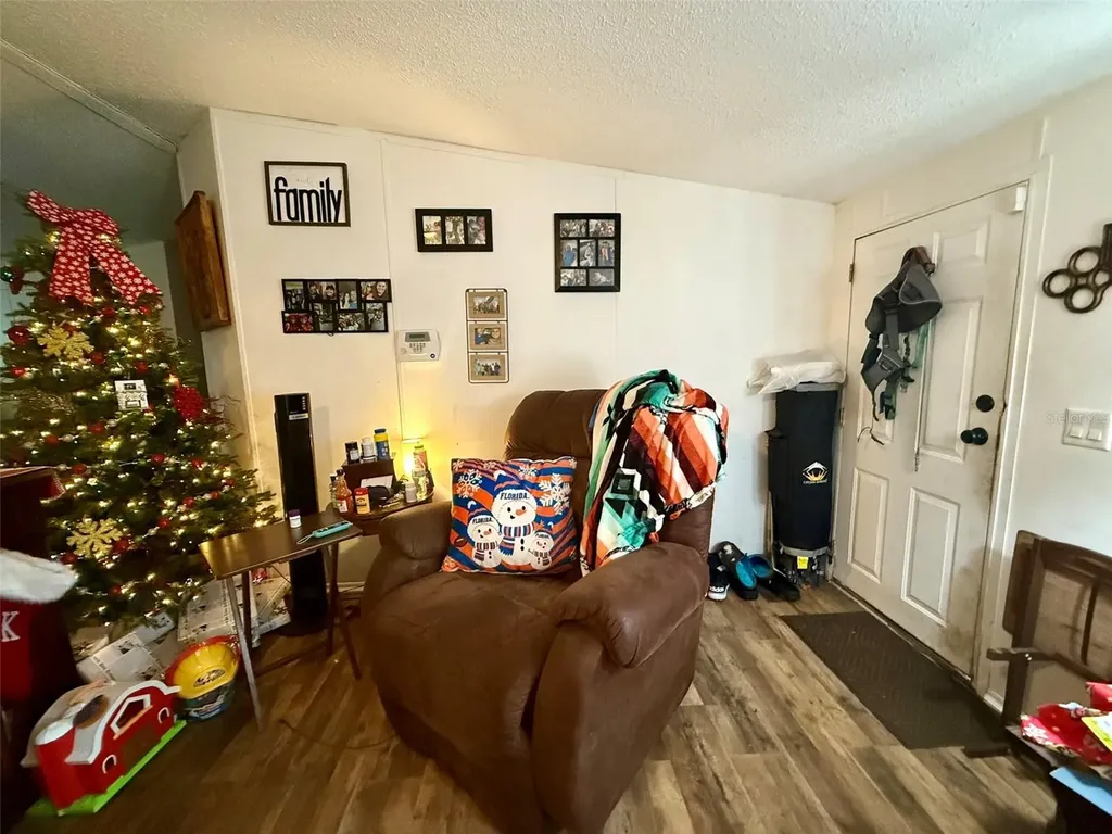 302 Donald Lane Winter Haven FL 33880
