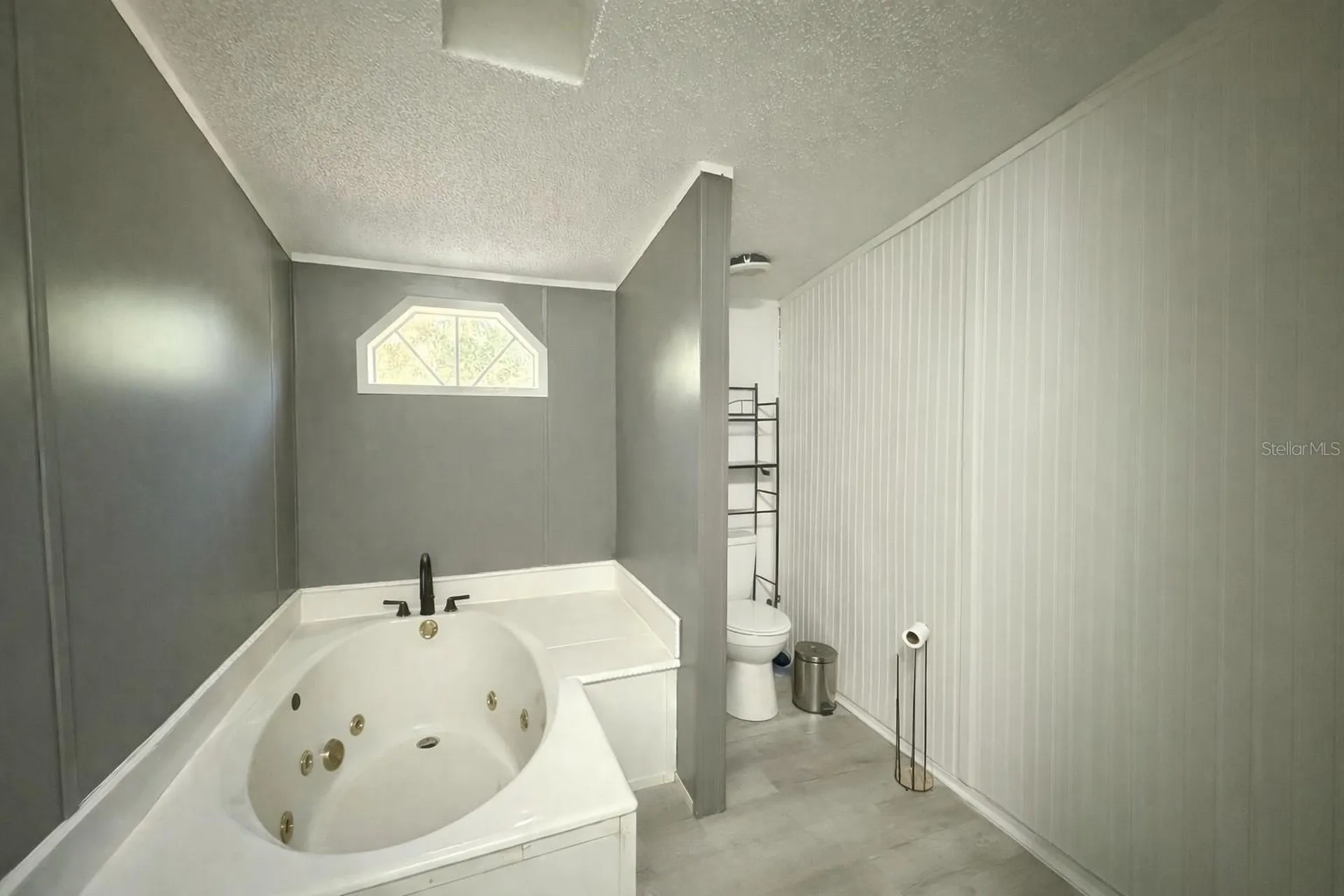302 Donald Lane Winter Haven FL 33880
