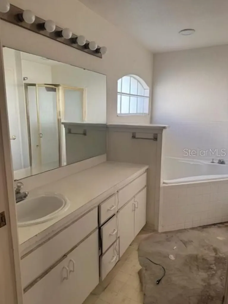 702 Tartan Loop Lake Wales FL 33853