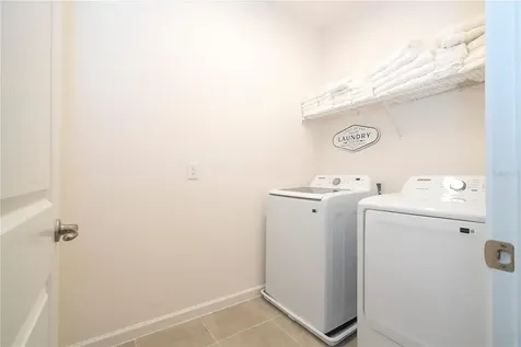 5887 High Seas Drive Orlando FL 32821