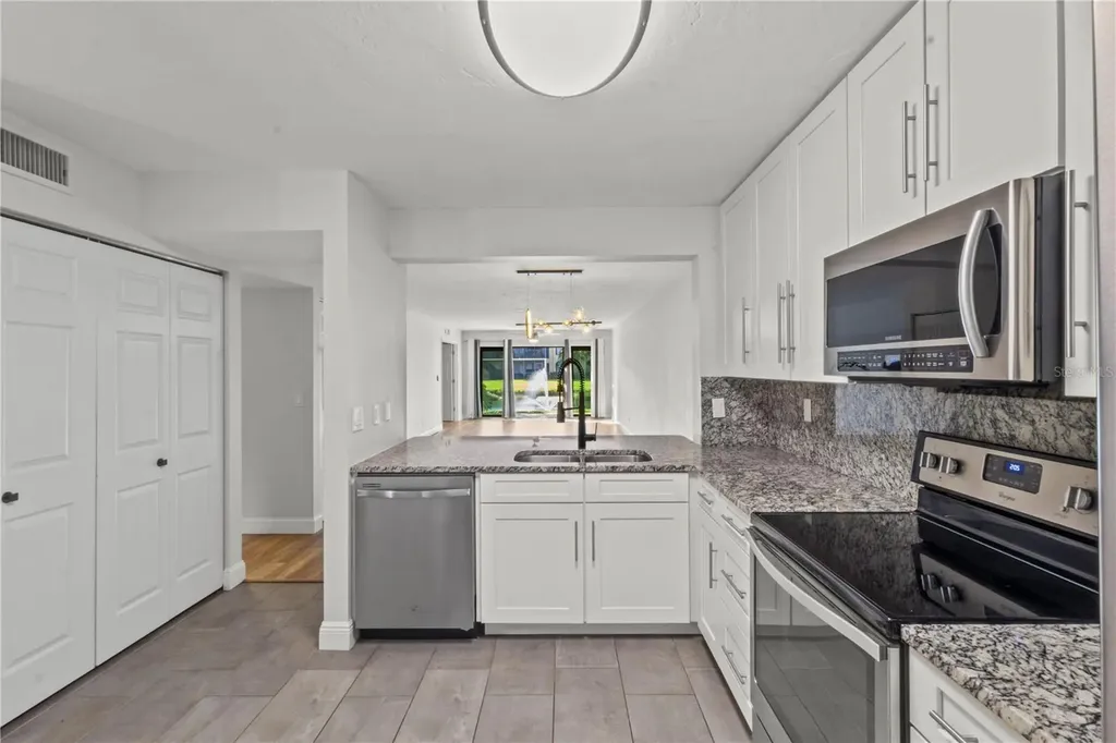 5618 Ashton Lake Drive Sarasota FL 34231