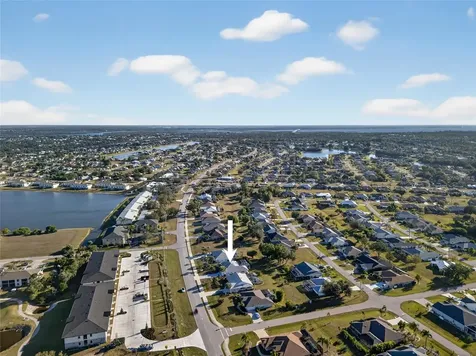 1421 Rio De Janeiro Avenue Punta Gorda FL 33983