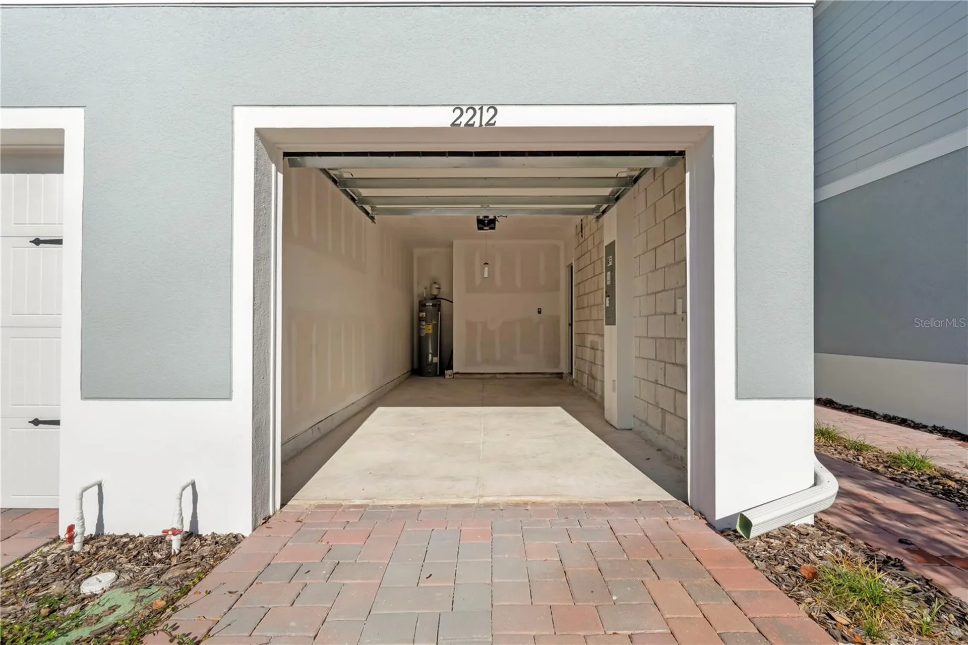 2212 Fluorescent Way South Daytona FL 32119