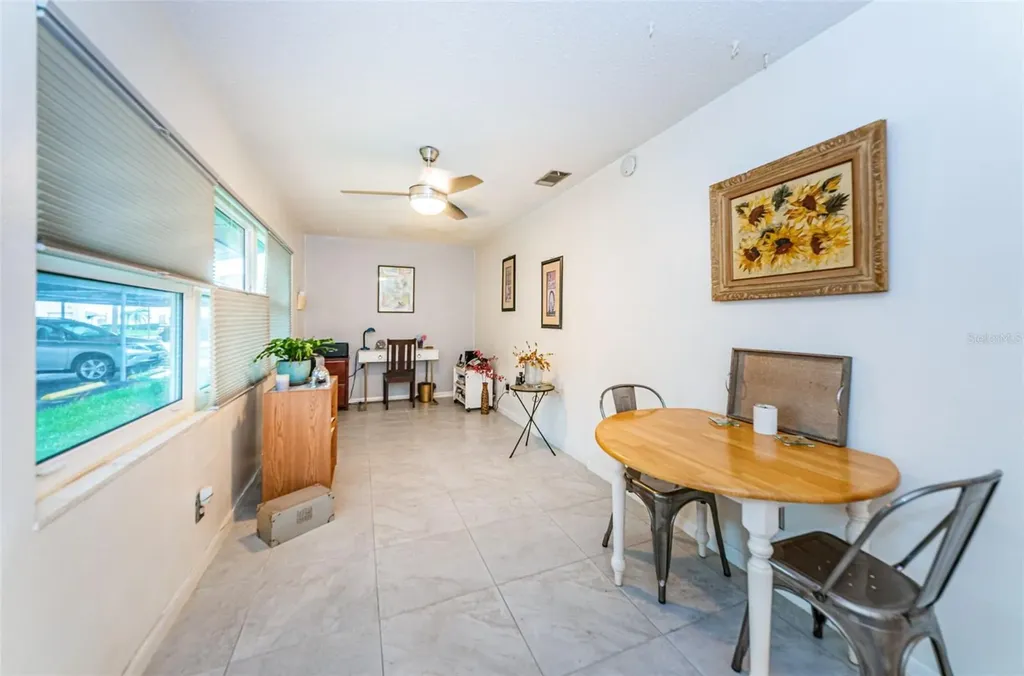 5267 81st Street N St Petersburg FL 33709